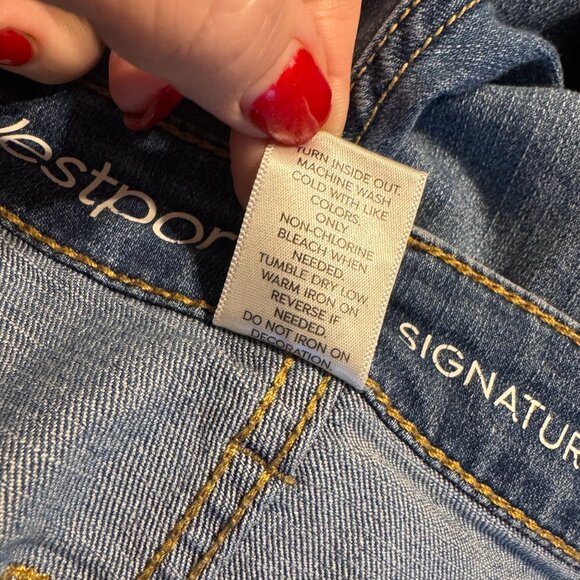 * ❤️DENIM SIGNATURE BOYFRIEND ANKLE JEANS w/LACE DETAIL   SIZE: 6 - Picture 5 of 6